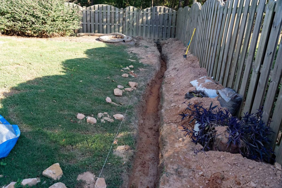 Installation de drain français durable et efficace.